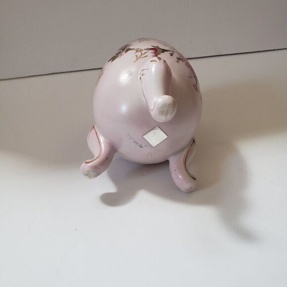 Footed Egg  - Picture 8 of 10